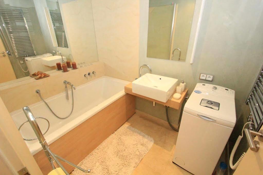 Luxury Apartment River Diamond Residence Praga Exterior foto