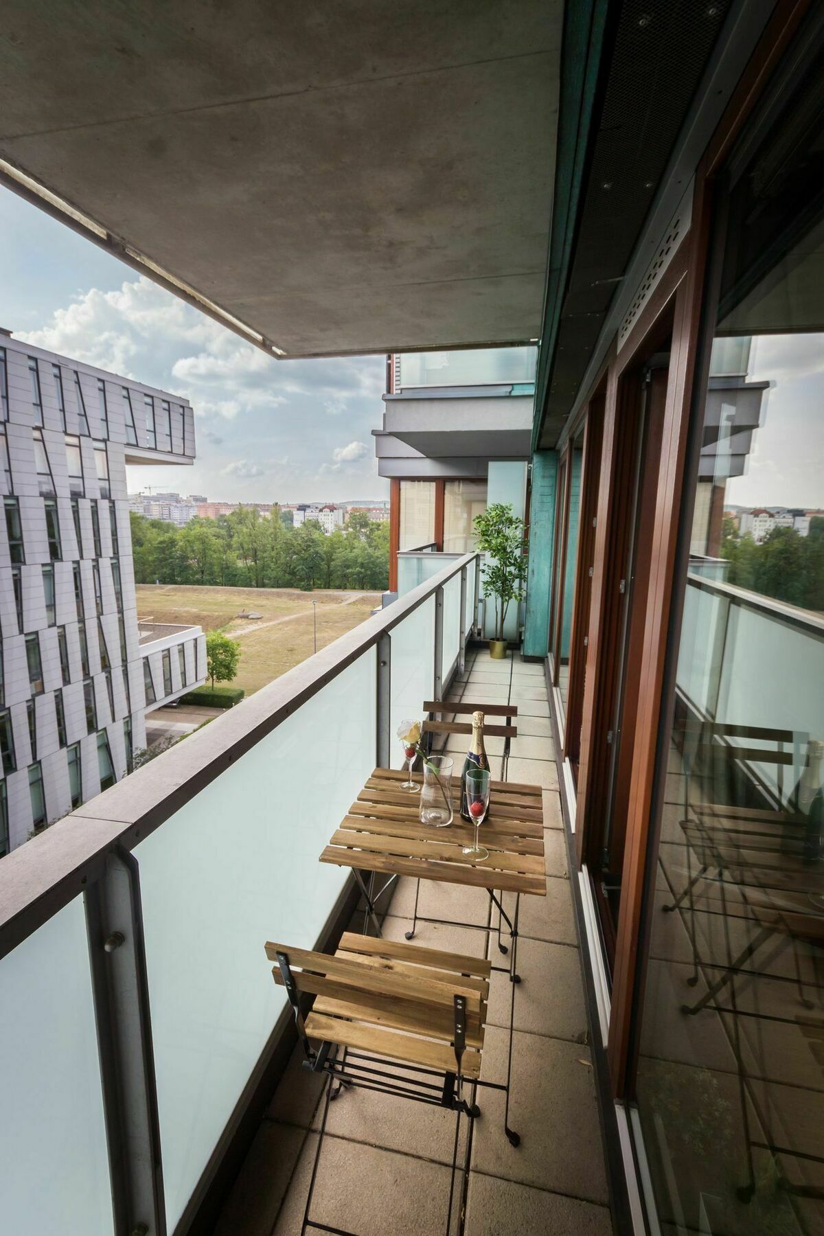 Luxury Apartment River Diamond Residence Praga Exterior foto